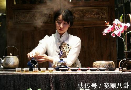 乌龙茶@茶叶保存多久?“一年茶,三年药,七年宝”啥意思?看完茅塞顿开