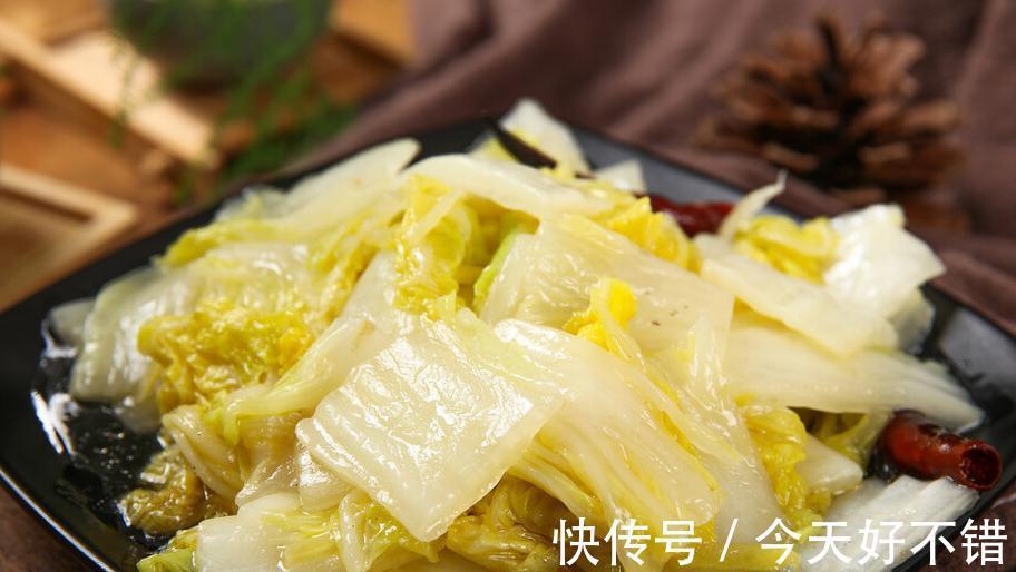 买白菜,不是越大越好!这三种白菜,菜贩子自己都不吃,涨知识了