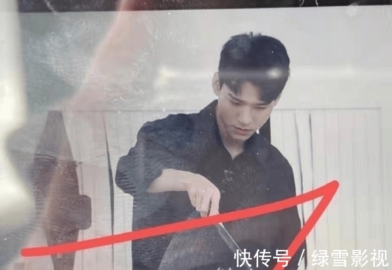 檀健次|娛記曝龔俊缺席《中餐廳》細(xì)節(jié):找檀健次替補(bǔ),節(jié)目死磕他回歸?