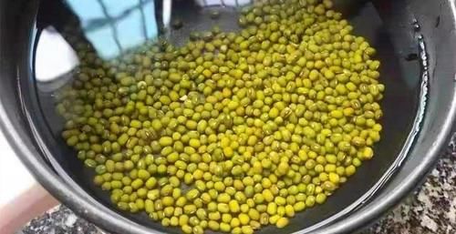 高温|三伏天防高温中暑，奶奶叮嘱我：多吃“1豆3瓜”，清热解暑过夏天