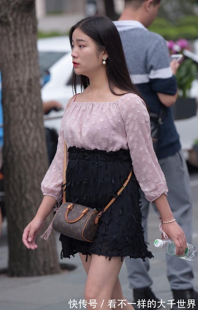 气质 服装帮你站在时尚前沿,穿着俏丽气质,清新迷人!