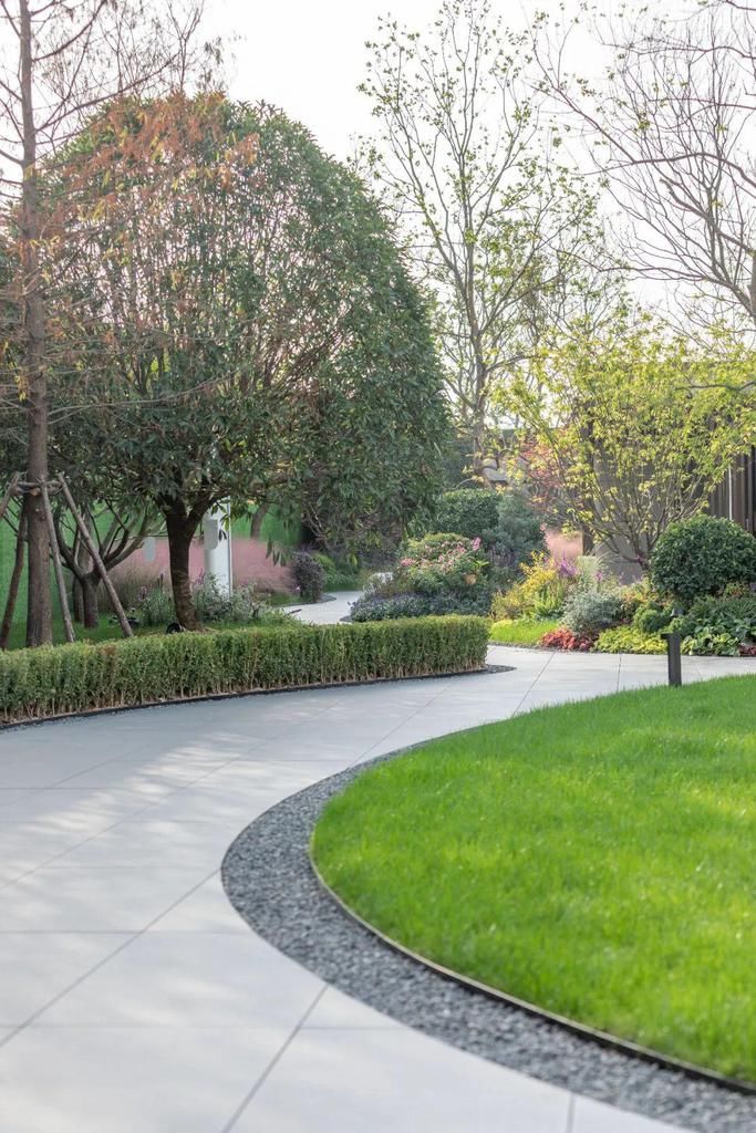  半围合|星环浮动，雁归云境