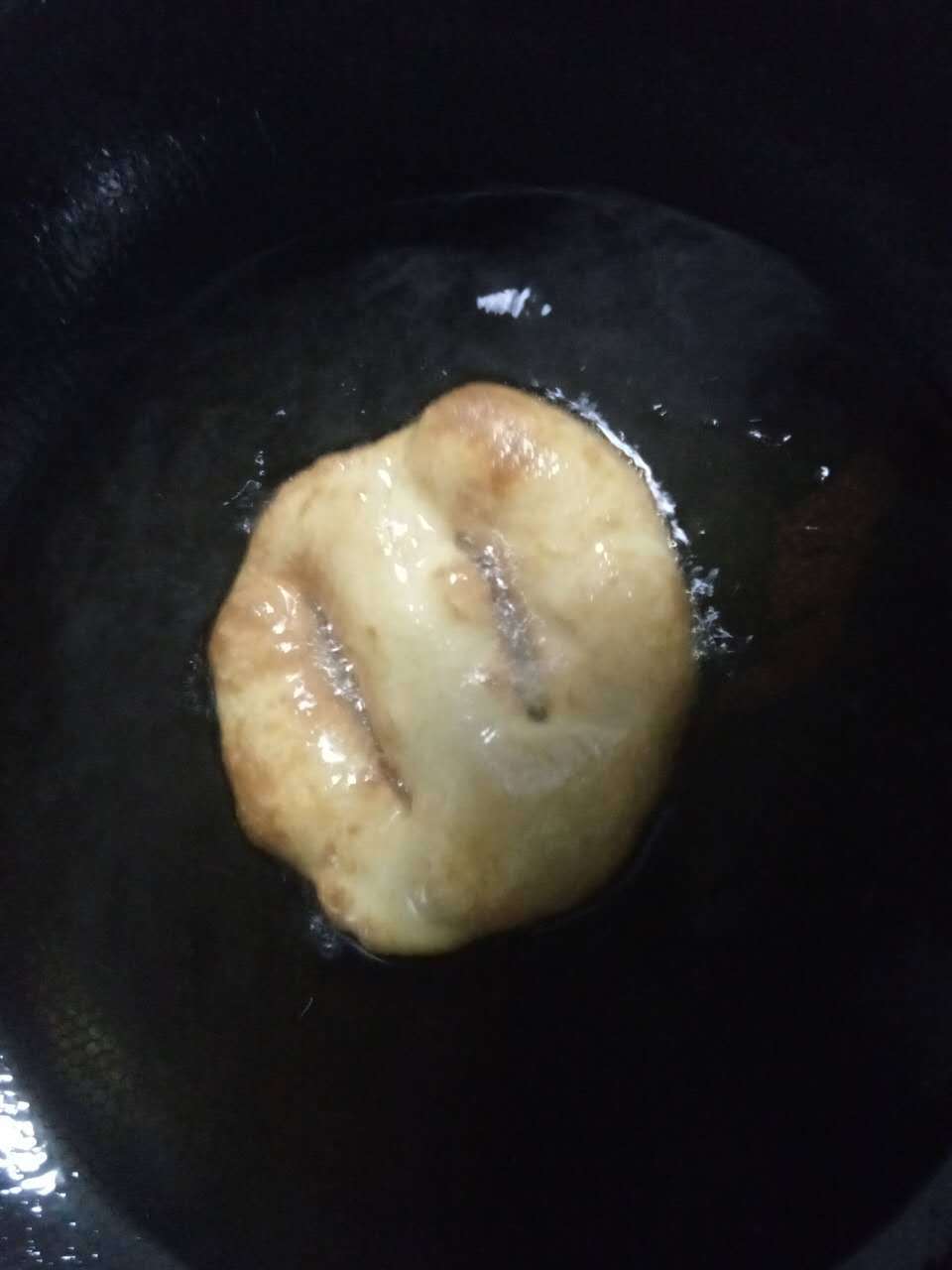 油饼|油饼这样做,吃一口满嘴香,做法详细告诉你,蓬松酥软吃不够