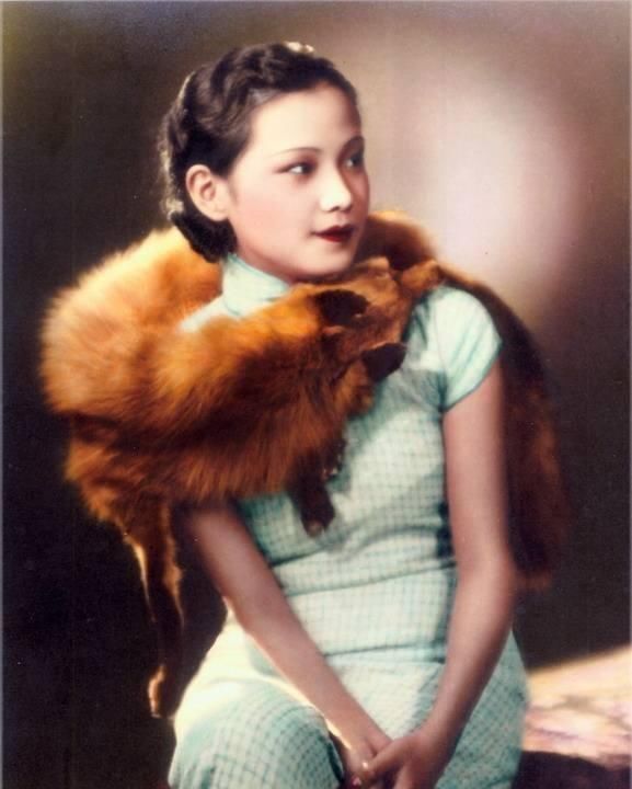 郭沫若妻子于立群书法:精研碑帖,专擅隶书,字体清秀,功底非凡