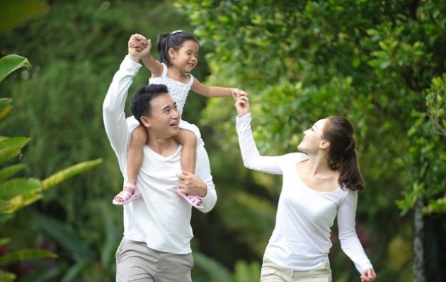 同辈们|一个家庭幸不幸福,出去吃顿饭就能看出来,藏都藏不住