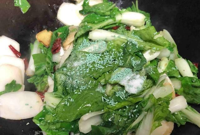 大乔|晚上失眠多梦，吃点这菜，2块钱炒一盘，睡得香，一觉无梦到天亮