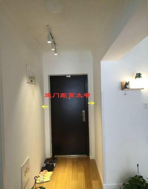 鞋柜|进门距离太窄，师傅打了25公分深翻斗鞋柜，邻居：回家我就照学