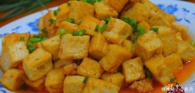 从不|我家豆腐从不炖着吃,不煎不煮,做法很简单,好吃极了