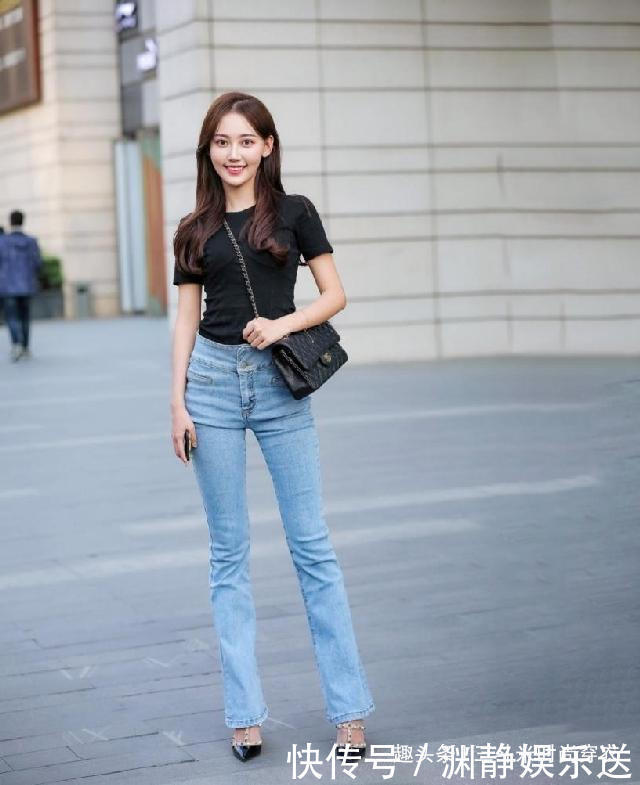 紧身牛仔裤,气质穿搭,让美女非常时尚有魅力!
