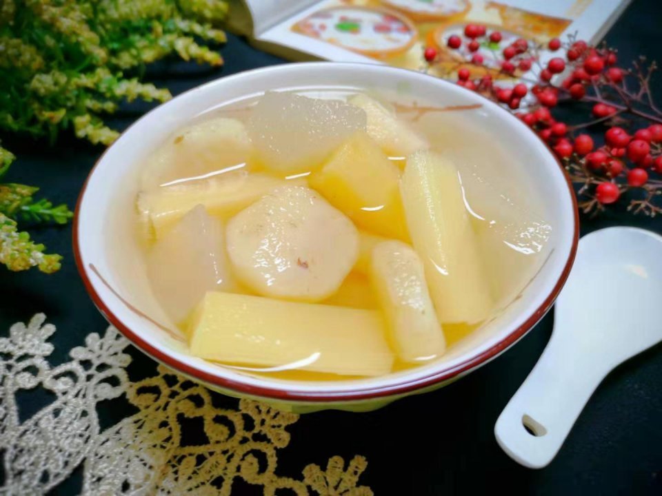 咳嗽|寒冬感冒咳嗽，三种水果煮一锅，是糖水也是药，对小孩久咳很管用