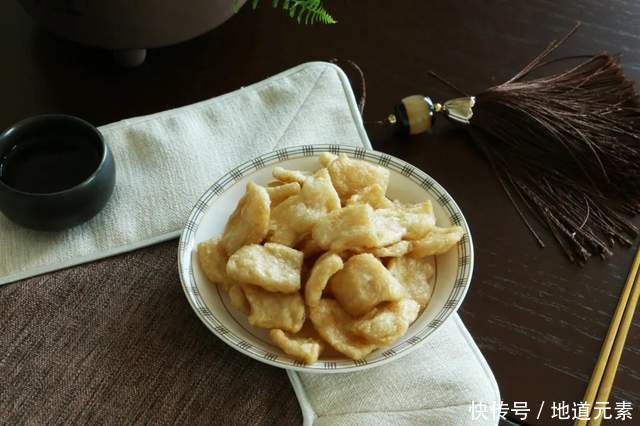 年夜饭上必备的一道菜，比花更漂亮，寓意“团圆”，鲜嫩入味