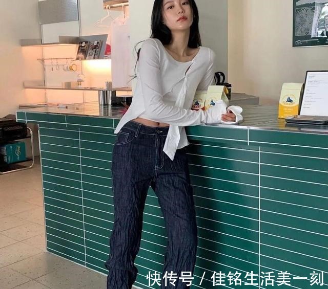 cr 适合亚洲女孩的韩式穿搭,早秋这么穿,洋气又时髦!