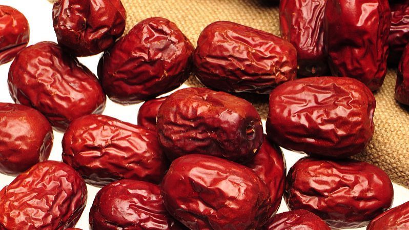 西梅|女人应多吃水果，常吃10种水果能帮你抗衰老，吃得越多越年轻