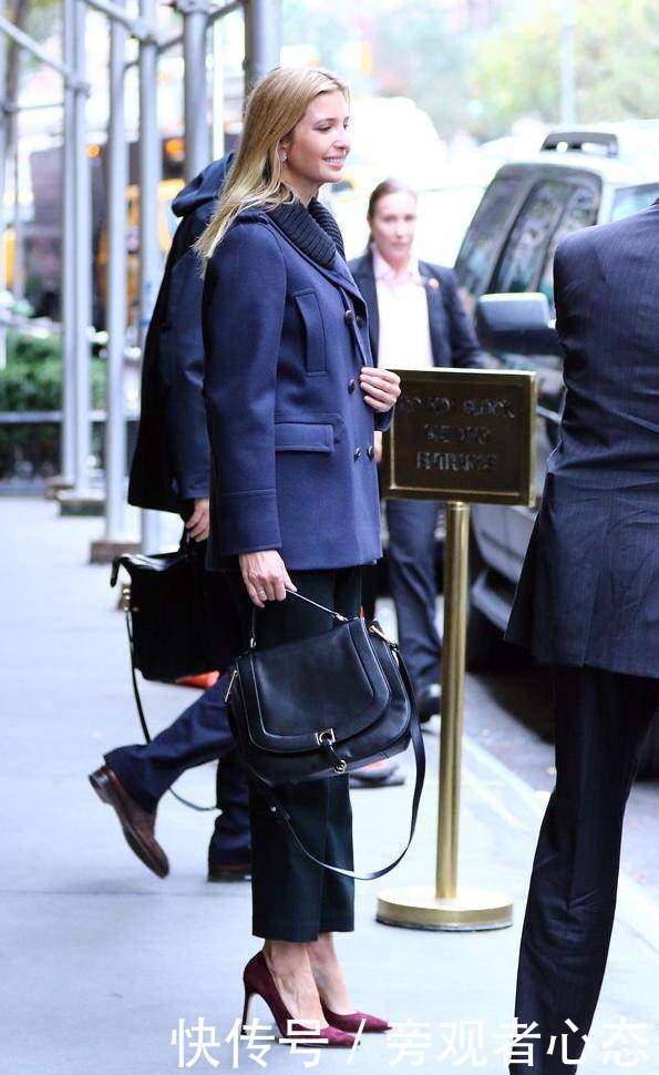 高级|伊万卡一到冬天就离不开大衣,光腿穿高跟鞋太扛冻,气质却很高级