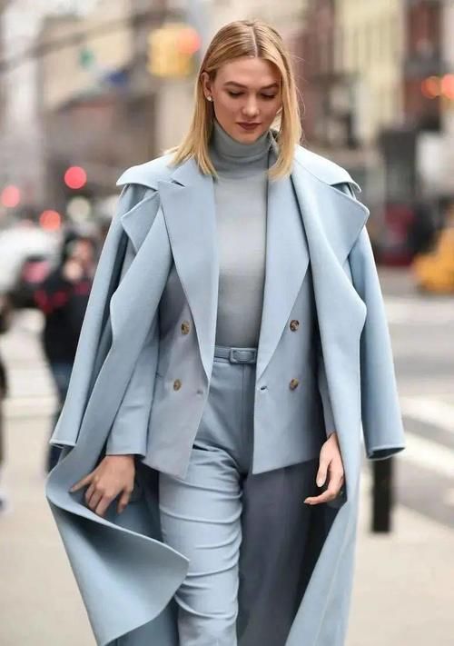 羽绒服下岗了！开年这样穿，时髦又大气！