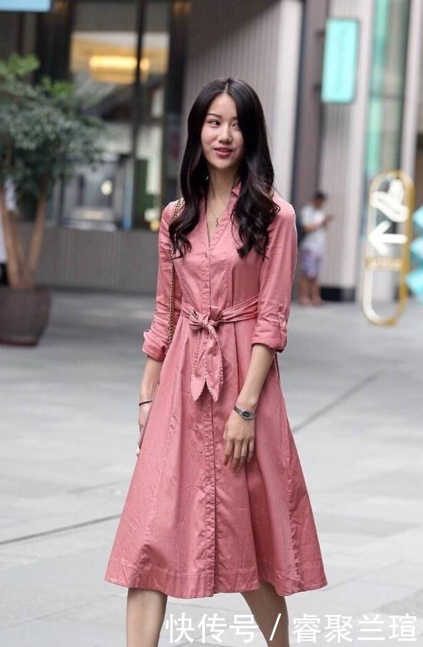 配上|穿着洋装很少有高跟鞋,尤其是配上尖跟鞋,修身显瘦有范儿