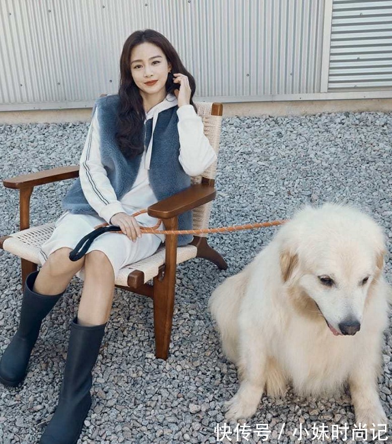 搭配|金泰熙搭配的秘密,就是很喜欢彩色,服装造型太惹眼,感觉并不丑