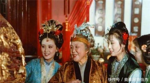 宝玉|《红楼梦》贾母精明睿智, 却不小心被这丫头蒙蔽了双眼!