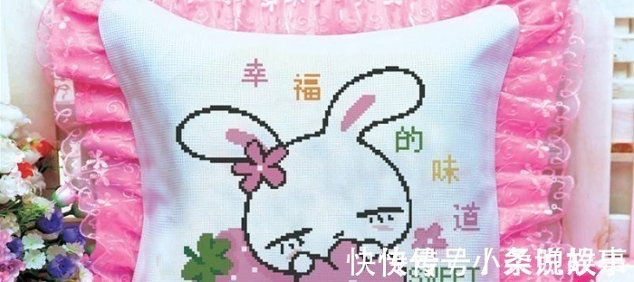 动漫|这就是二次元吗将自己的“老婆”抱枕丢垃圾堆,真是有够好笑呢