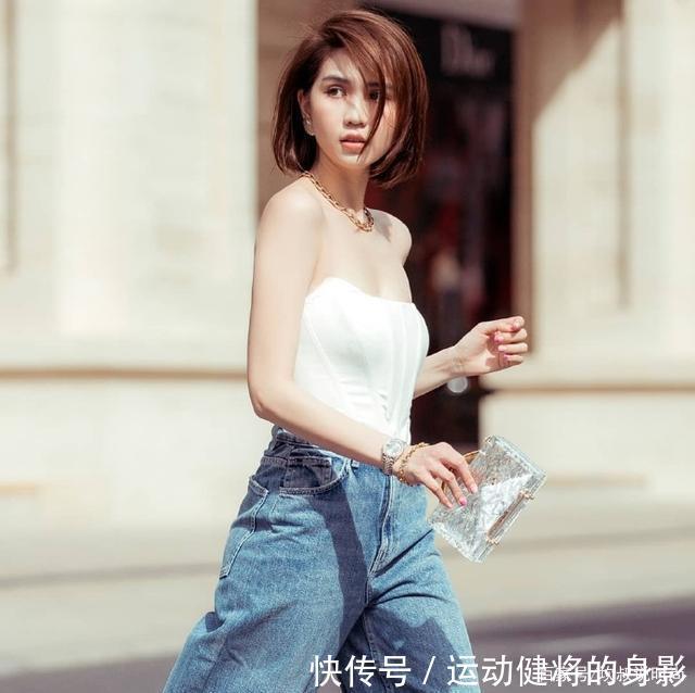 搭配|简洁的搭配,却穿出时尚达人的风采,丝毫不逊色专业模特