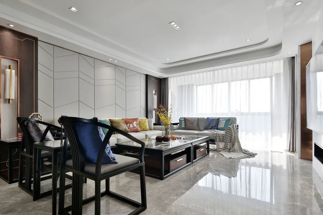 诗意|210㎡新中式,现代简雅舒适,中式端庄布置,营造禅意气质