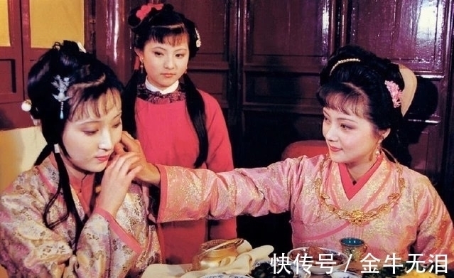 林黛玉&宝钗进贾府后犯的错误,成了薛姨妈的心病,也是金玉良缘的绊脚石