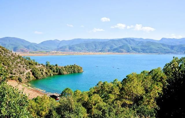 美景|「文旅四川」唯有美景愈人心，趁夏天没结束，去打卡甜蜜泸沽湖