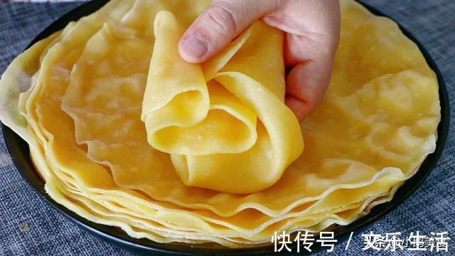 面团|开水烙玉米面饼，一次烙15张，又薄又软不用油，低脂营养又好吃