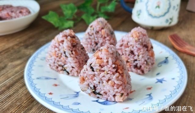 饭团|儿子点名要吃这早餐，简单到不可思议，拌一拌就能吃，我特乐意做