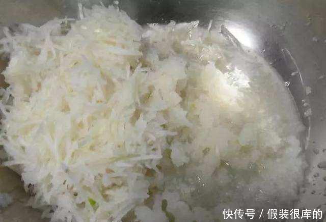 酥脆|炸萝卜丸子,别再加淀粉,加上这2样就够了,丸子蓬松酥脆,好吃