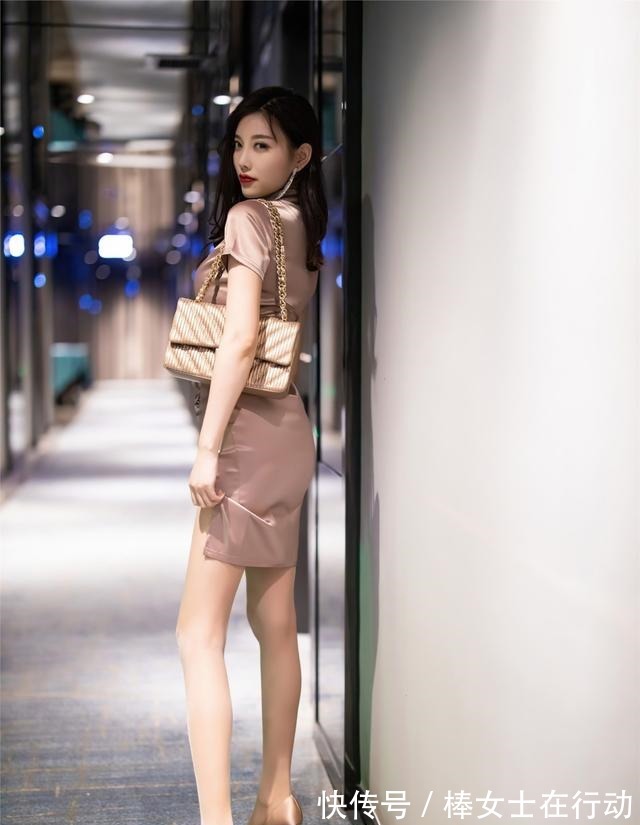 连衣裙 优雅又具有高级感的连衣裙,让你在人群中更加的出彩