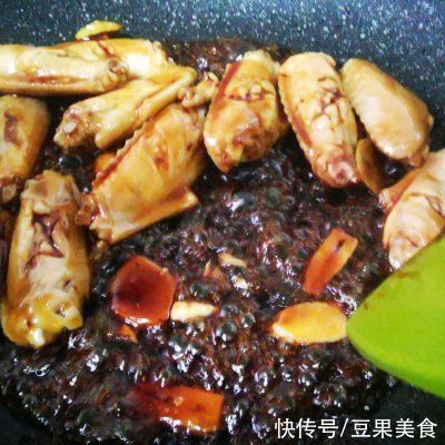 大厨|大厨教我的家常照烧鸡翅的做法，确实比我自己做的讲究