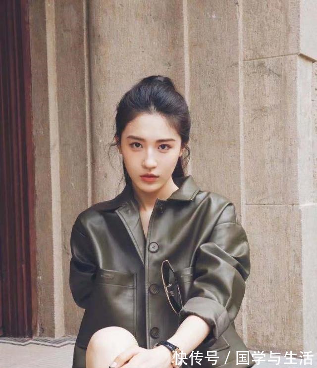 护肤品 日常护肤,不能盲目对肌肤进行“大补”,按照常规步骤就可以!