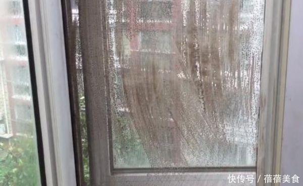 香烟|纱窗脏了根本不用拆下来洗，只需用一根香烟，纱窗立马干净如新