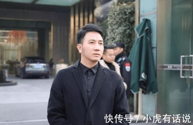 任小三|林生斌带娃出门，真的另外有孩子了？“完美男人”露出了真面目！