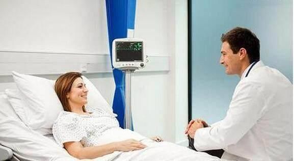 过来人|生宝宝时需要给医生塞红包吗?看这些过来人是怎么做的!