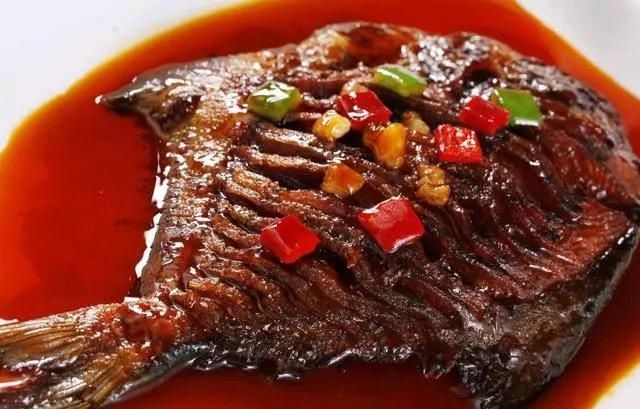 佳品|鲳鱼肉厚 刺少 味佳 营养丰富 是天然营养佳品