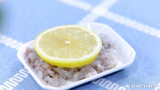 不加面粉的“盘丝饼”，娃吃的比谁都香！鲜嫩香甜又补钙