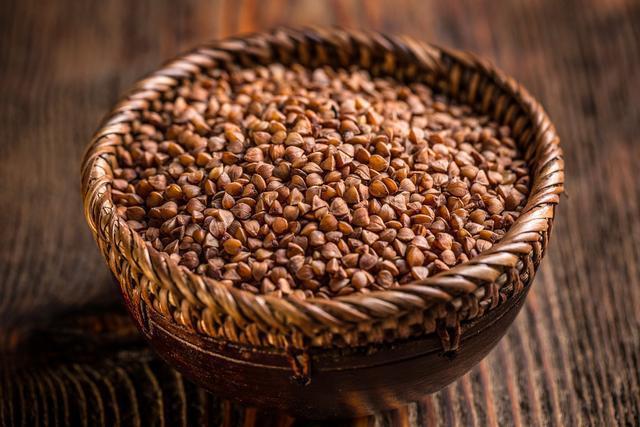 乌麦霜桑液|甘油三酯高的人,多吃2种植物,甘油三酯降回安全线、防高血脂