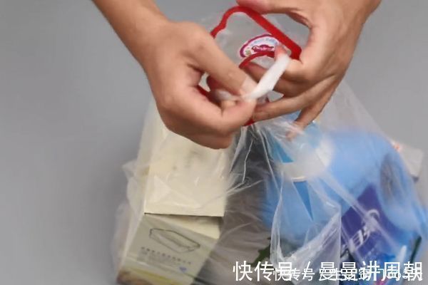 废物|油桶提手一定要留着，放厨房和卫生间作用超棒，每个家庭都用得上