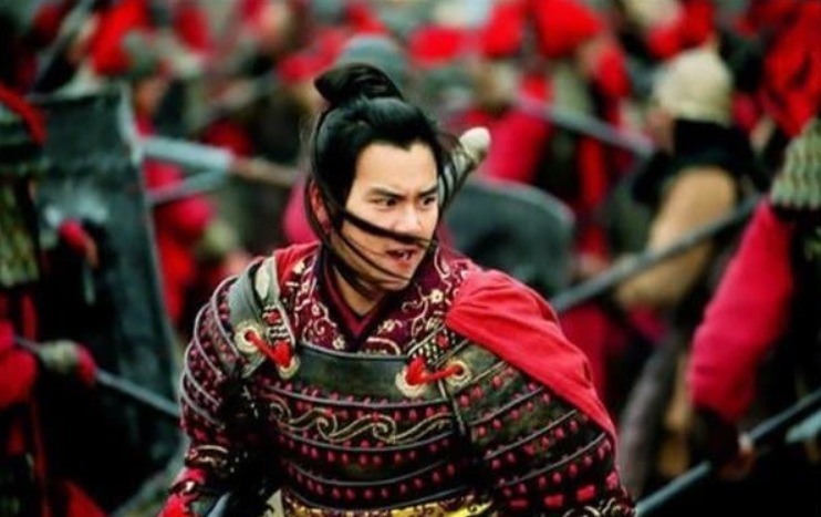 下令|这位将军在入厕时看到一群蚂蚁,立刻下令:快撤,违令者斩