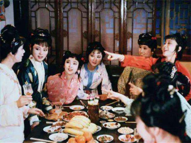 红楼梦#这个人才是《红楼梦》中最狠辣残忍的人，堪称女版贾雨村