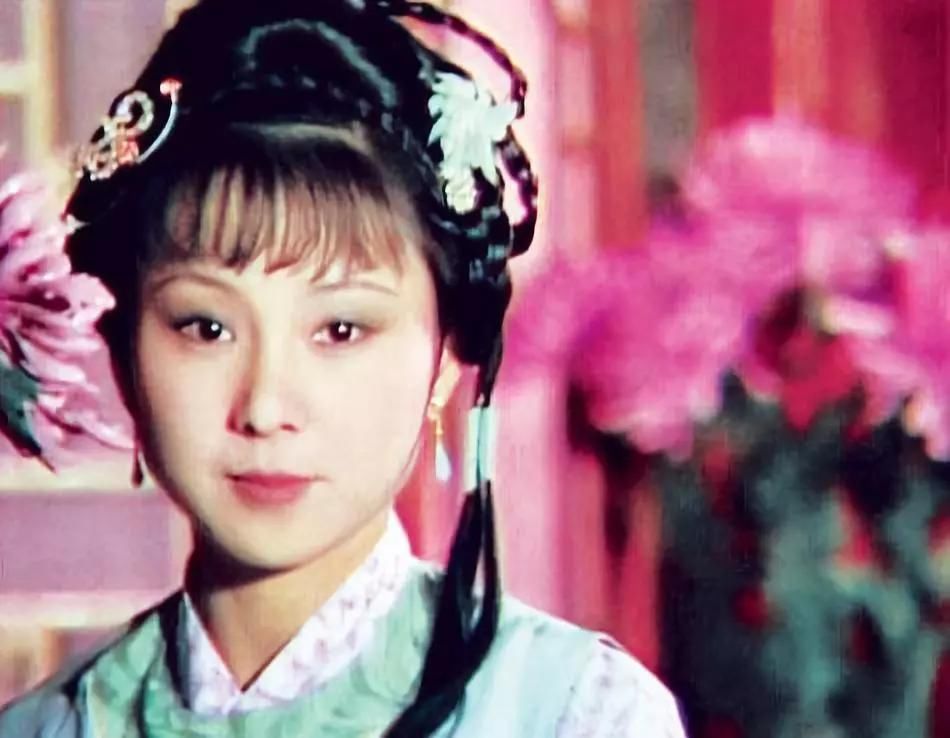 贾宝玉!读《红楼梦》:一哭晴雯,你太傻,二哭晴雯,你太痴