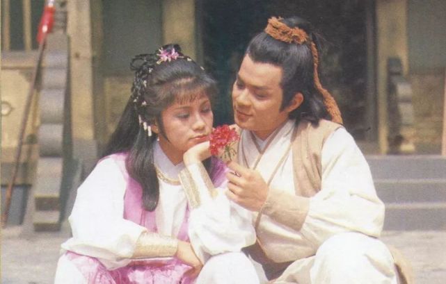 九阴真经$射雕中,此人是欧阳锋祖师爷,王重阳是他手下败将,实力碾压五绝