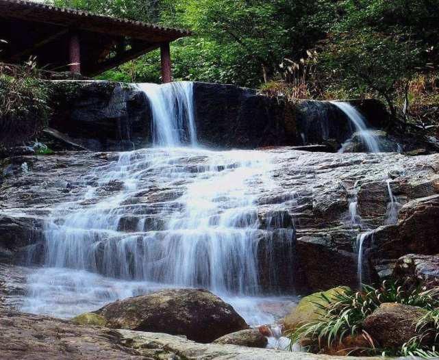 贺州被称为广西的后花园，这些景点不能错过，记得去打卡