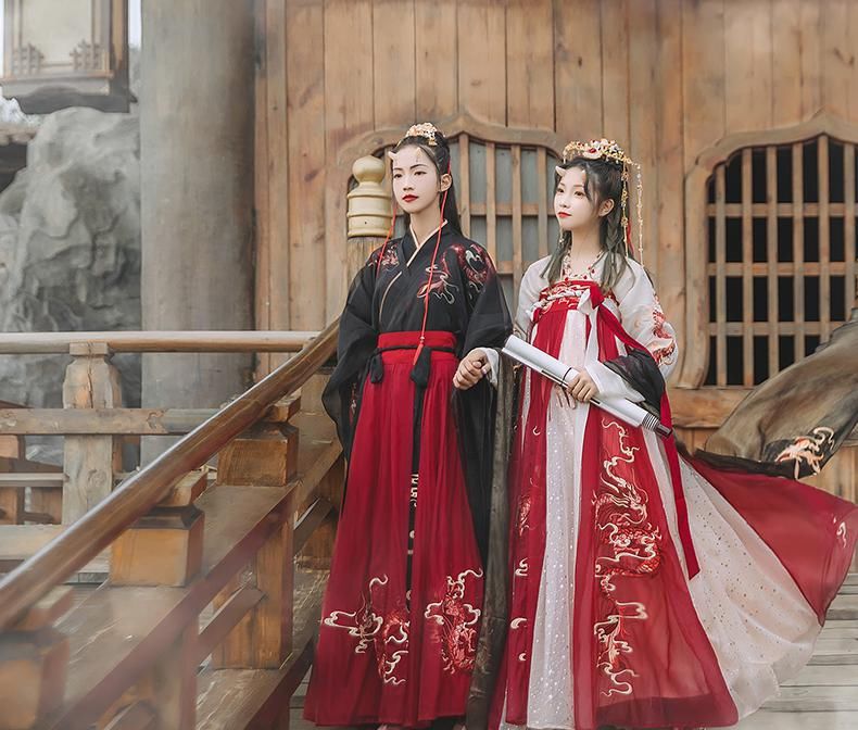 盘点那些被“山”到烂大街的汉服，来看看你踩雷了吗？