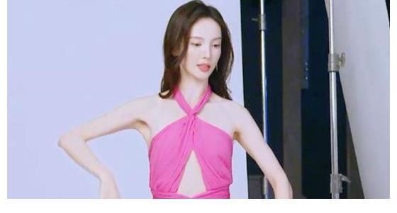 又一档“王炸”综艺来了！佟丽娅金晨担任舞蹈导师，大秀性感身材