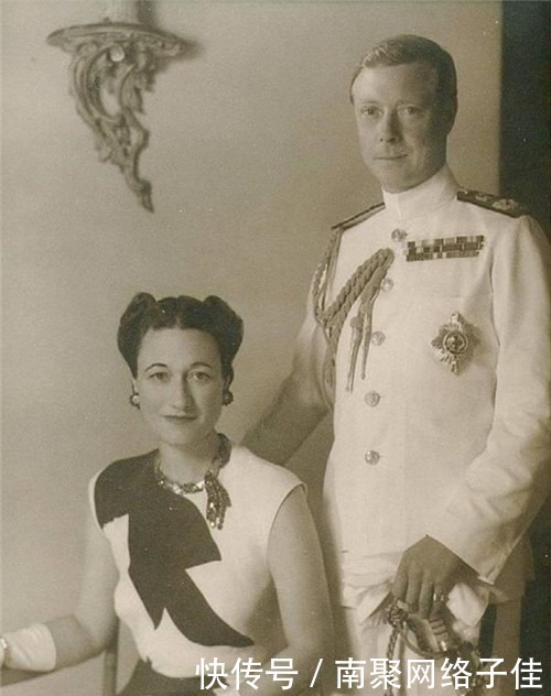 继承|皇帝哥哥爱美人不爱江山,口吃弟弟无奈继承王位,却受万民称赞