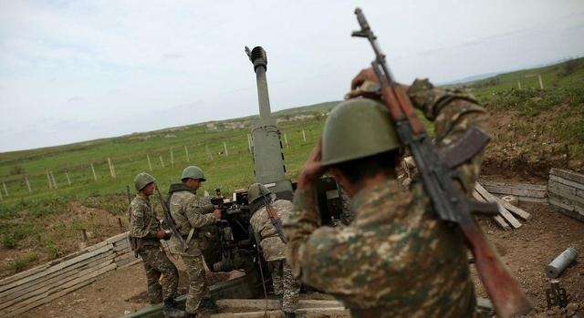 出动|中国制WM-80火箭炮被炸毁!阿塞拜疆无视停火,无人机又出动