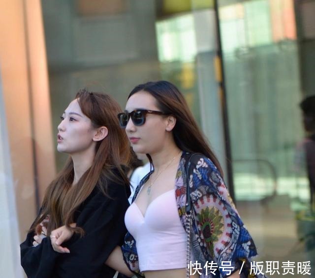 气质|街拍 高冷和成熟的气质, 你选择哪一边!